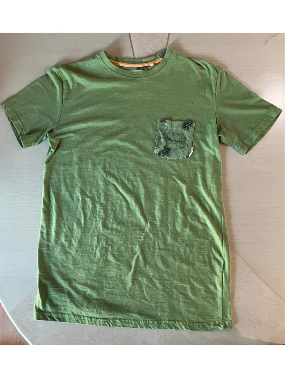 Laguna Sage green tropical pocket tee surf Unisex S